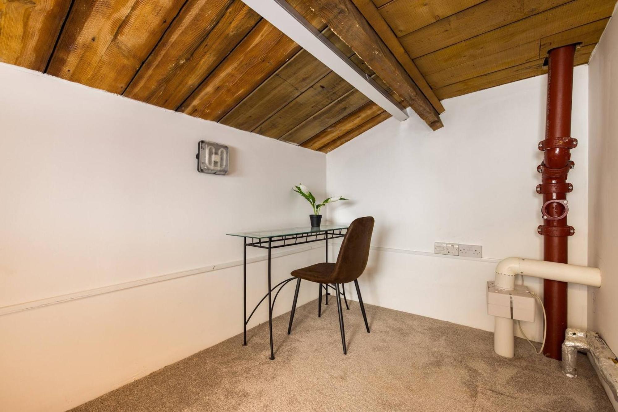 Wild Roses Serviced Apartments - Excel Warehouse 2 London Exteriör bild