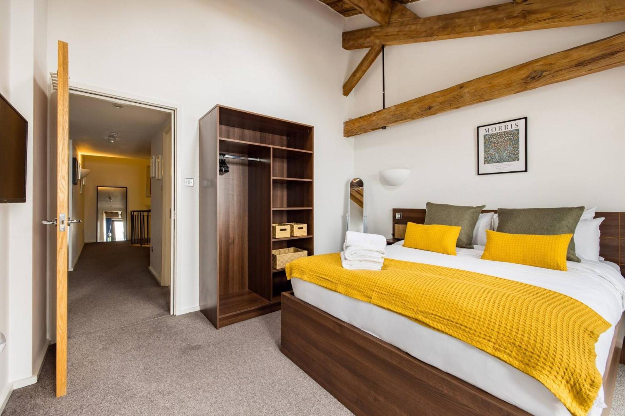 Wild Roses Serviced Apartments - Excel Warehouse 2 London Exteriör bild