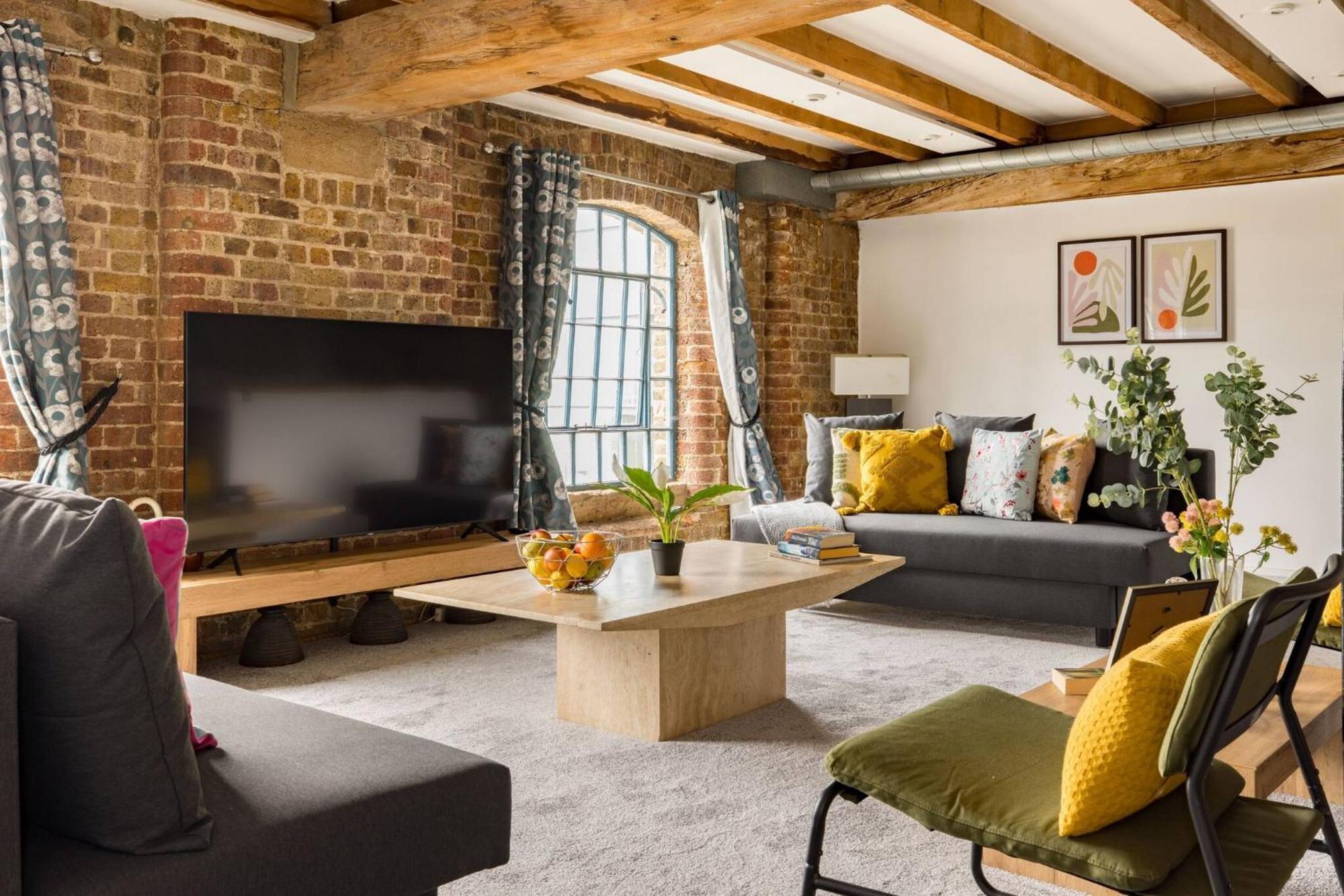 Wild Roses Serviced Apartments - Excel Warehouse 2 London Exteriör bild